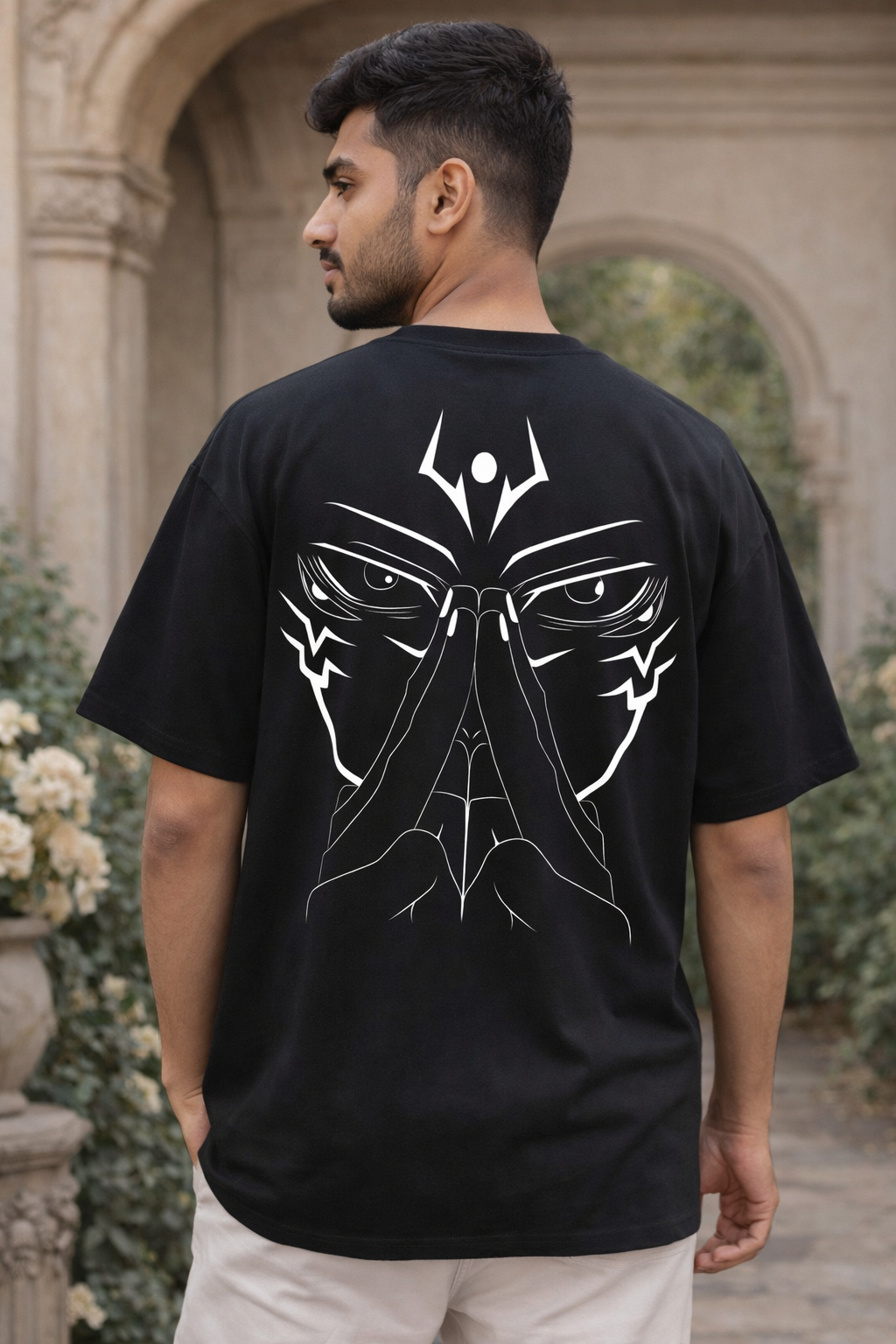 Mystic Eyes Back Print Oversized T-Shirt for Men – Black Streetwear Graphic Tee